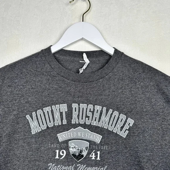 Mount Rushmore Sz L Gray Graphic Print Short Sleeve Crewneck Tee Shirt - Picture 3 of 8
